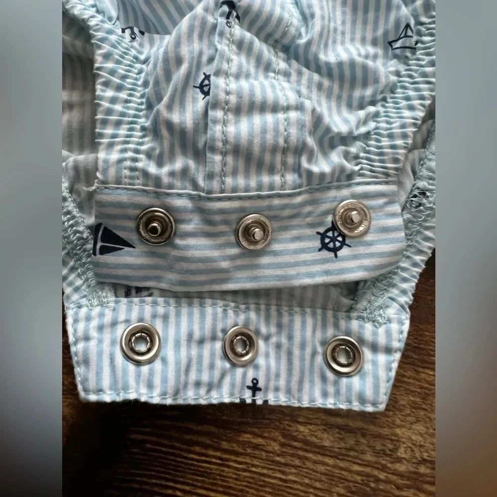 Carter’s | baby boys long sleeve pinstripe dress shirt. Size: 6M.​